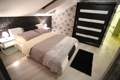 Kaposvar Apartment | Centrum Lux Apartman