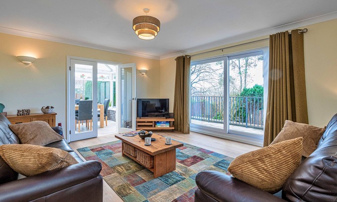 Dyserth House | Cesail Y Mynydd by Interhome