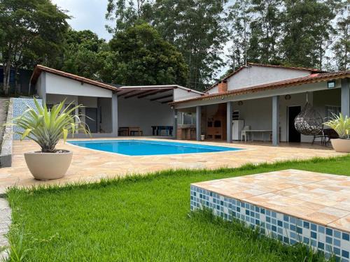 Mairipora House | Chácara em Alpes de Mairiporã