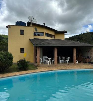 Corrego do Bom Jesus House | Chácara Kamaleão