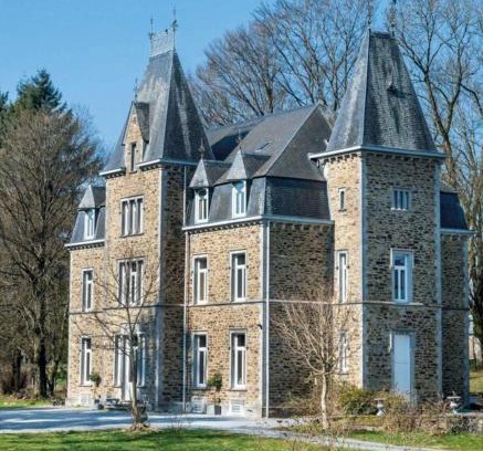 Daverdisse Bed & Breakfast | Château de Porcheresse