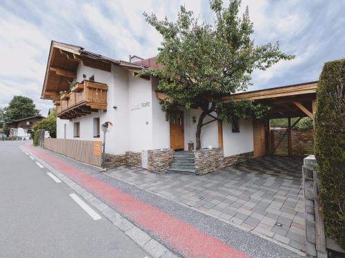 Bruck an der Grossglocknerstrasse Ski Chalet | Chalet Naila by we rent