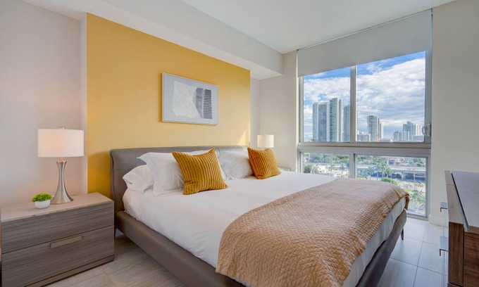 Edgewater Apartment | CH902 DESIGN DISTRICT, LUXURY PARADISE