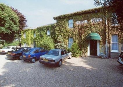 Sandown Hotel | Chad Hill Hotel