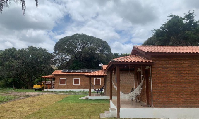 Palmeiras House | Chalé Topázio no Recanto Diamantina entre Palmeiras e Capão