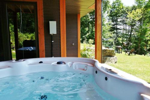 Stoneham Ski Chalet | Chalet 31 Chemin Blanc by Les Chalets Alpins