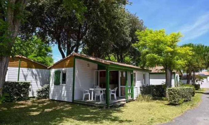 Saint-Georges-d'Oleron Ski Chalet | Chalet 5 étoiles - Piscine - eeaibd