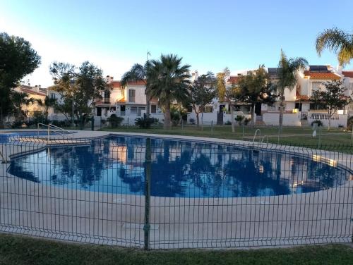 Caleta de Velez Apartment | Chalet adosado con piscina