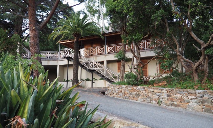 Cavaliere House | Chalet Aloha – Sea view, private beach access and sunny terrace in Cavalière