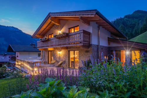 Mayrhofen Apartment | Chalet Alpendomizil Ahorn