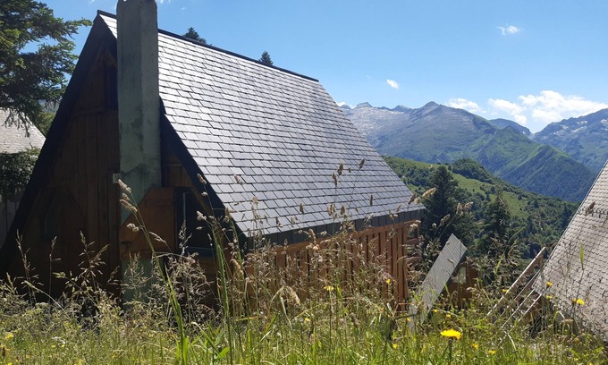 Guzet Neige Ski Chalet | Chalet au Coeur de Guzet 1500m - vue Dégagée sur les Montagnes