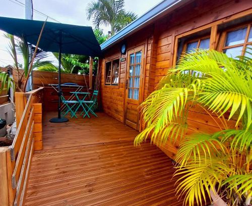 Etang Sale Les Bains Ski Chalet | Chalet charmant à L'Étang-Salé avec terrasse