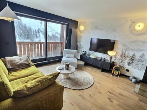 Val-d'Isere Apartment | Chalet Du Jardin Alpin Ii - Charmant 3 pièces pour 4 à 5 personnes, situé à Val d'Isère dans le quartier La Legettaz au pied des pistes MAE-2794