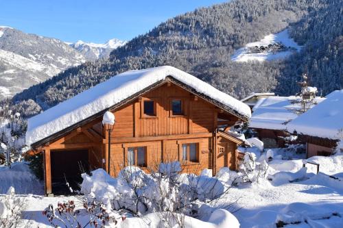 Les Allues Apartment | Chalet et studio "La Fée des Neiges"