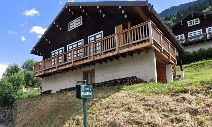 Beaufort Ski Chalet | Chalet - Functional family chalet for 8/9 pers. 5 min. from the village centre