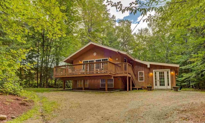 Eidelweiss Village Ski Chalet | Chalet Getaway - North Conway Area
