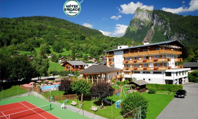 Samoens Hotel | Chalet-Hôtel Neige et Roc, The Originals Relais