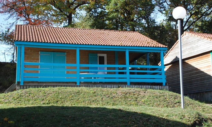 Blavignac Ski Chalet | Chalet*, ideal for hikers, living room, 2 bedrooms, shower room, indoor pool