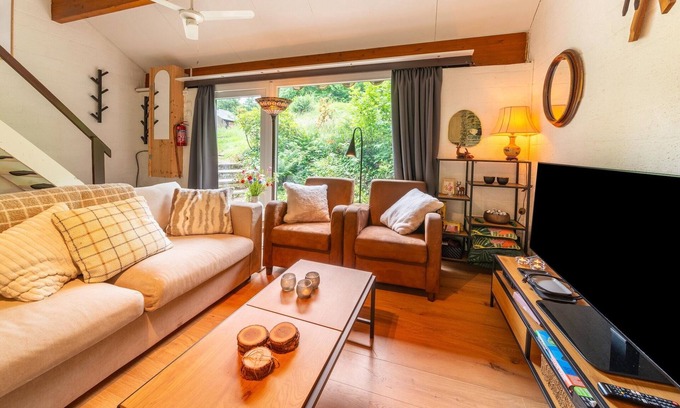 Blaimont House | Chalet in Hastière near Freÿr Castle