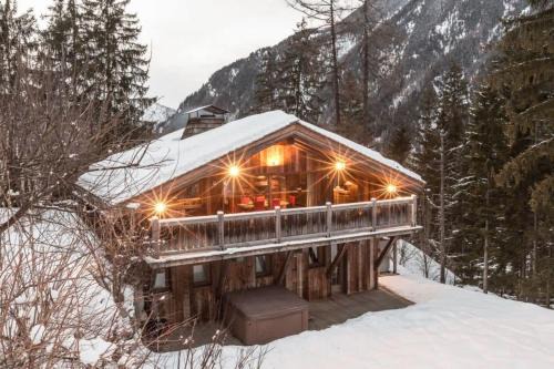 Les Bossons Ski Chalet | Chalet l'Ourson, avec jacuzzi, sauna, services hôteliers