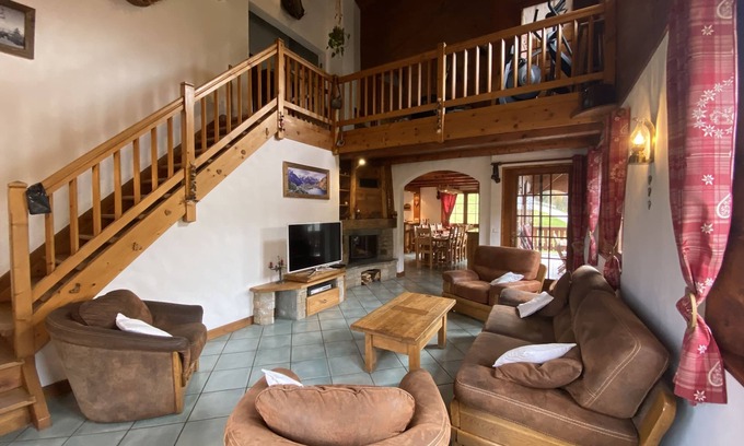 Flumet Apartment | Chalet "Les Rodhos "150m from the slopes FLUMET-Espace Diamant