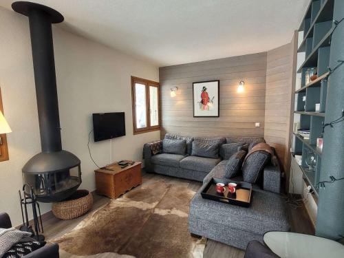 Les Gets Ski Chalet | Chalet lumineux 3* proche lac et pistes, calme, 80m VTT/ski, 2 parkings, WiFi, équipé pour 10 pers. - FR-1-598-87