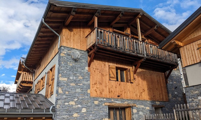 Bourg-Saint-Maurice Ski Chalet | Chalet MACHOLAT, Sauna, sleeps 13, Les Arcs PARADISKI