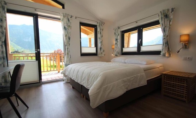 Inzell Ski Chalet | Chalet Max View mit Pool und Sauna