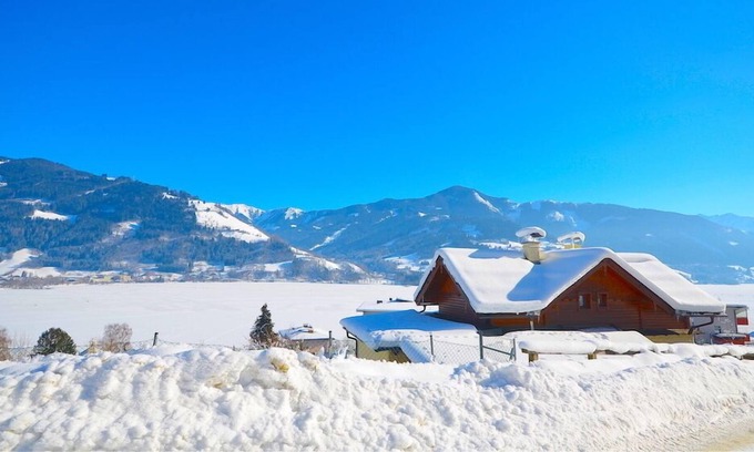 Zell am See Ski Chalet | Chalet Over-The-Lake - Brian Gallacher
