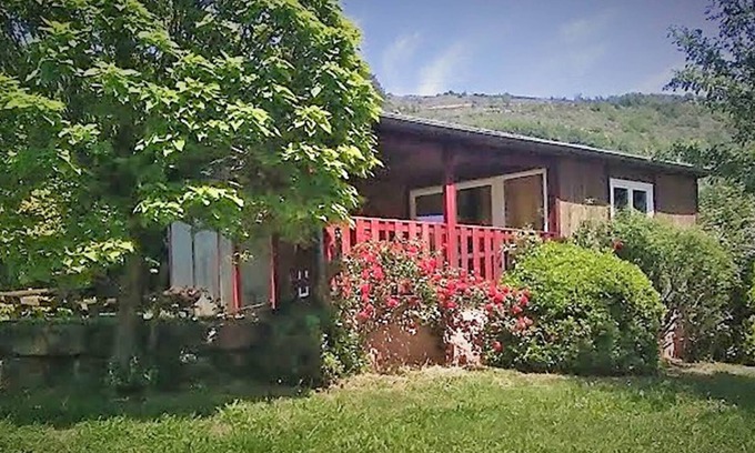 Clairvaux-d'Aveyron Ski Chalet | Chalet Palace Manège