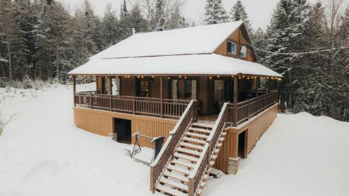 Chertsey Ski Chalet | Chalet Ruby Rouge