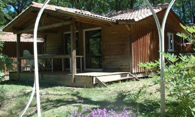 Saint-Cirq-Lapopie Ski Chalet | CHALET TAHOE 1