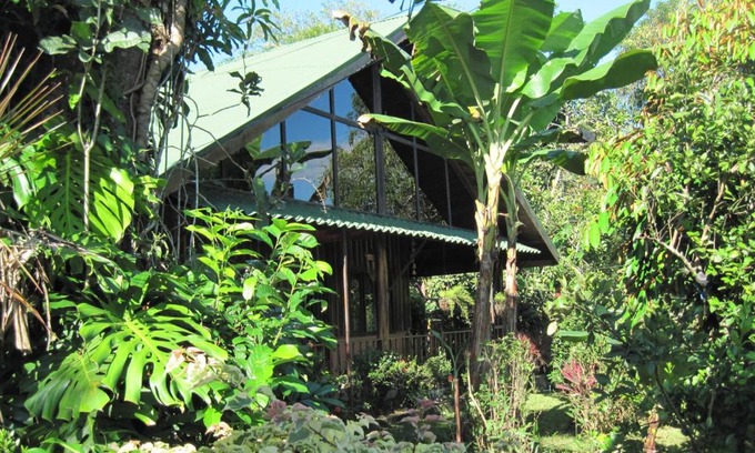 San Mateo House | Chalet Villa Vilma