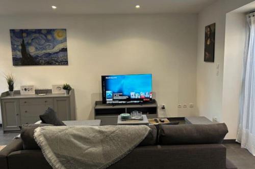 Castelnau-de-Medoc House | Chaleureuse maison hyper centre