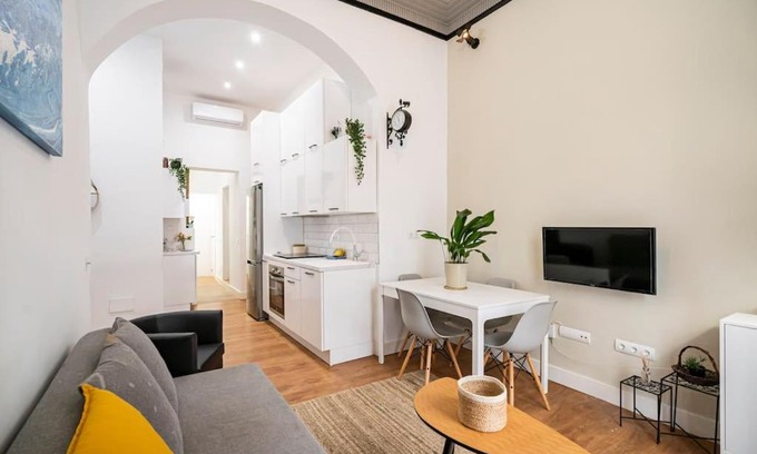 Trafalgar Apartment | Chamberi - Quiet flat, ideal for families CAS