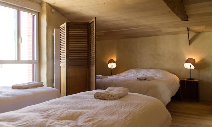 Bazoges-en-Paillers Apartment | Chambre d'hôtes Classic 4 pers Jacuzzi 18' Puy du Fou Le Puy Carmin