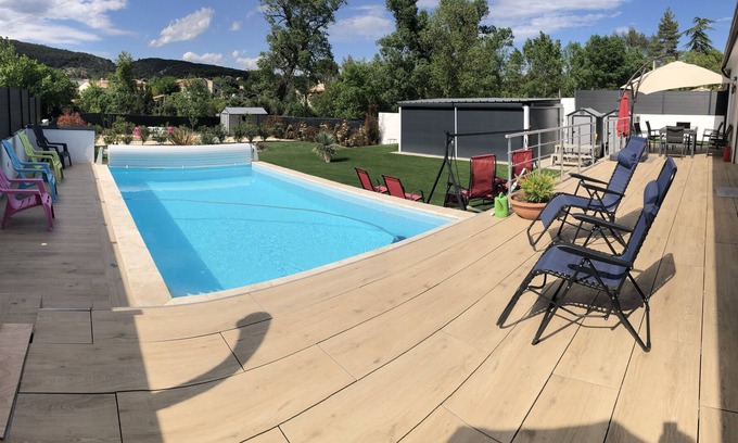 Saint-Privat-des-Vieux Bed & Breakfast | Chambre et Table D'hôtes - Loge Marilyn