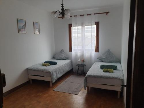 Noisy-le-Sec House | Chambre spacieuse