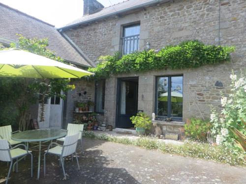 Meillac Bed & Breakfast | Chambres d'hôtes Chez Yves et LiLi