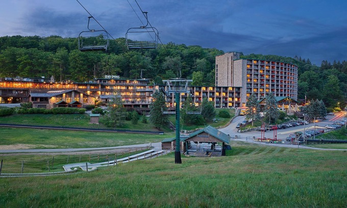 Seven Springs Apartment | Champion Hotel | Executive Room + Tower Side