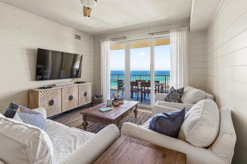 Panama City Beach Apartment | CHARD ON ICE, BRAND NEW, Walk to Pier Park, 3 Bedrooms