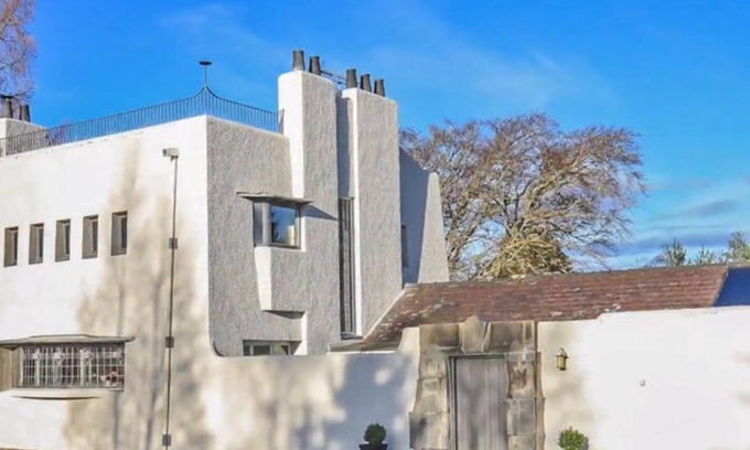 Inverarnie House | Charles Rennie Mackintosh Scottish Art Nouveau Self Catering Holiday Let