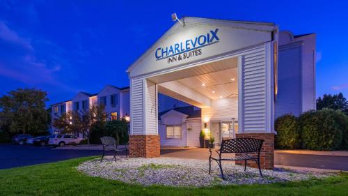 Charlevoix Hotel | Charlevoix Inn & Suites SureStay Collection by Best Western