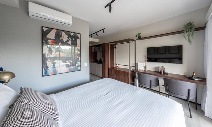 Sao Paulo Apartment | Charlie On The Parc Ibirapuera Hotel