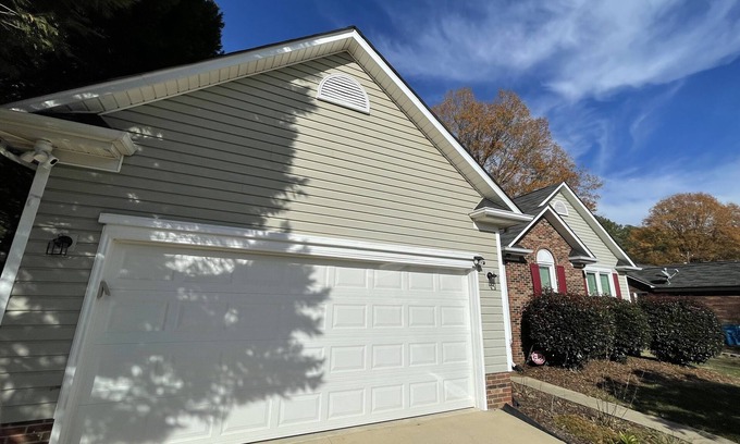 Harrisburg House | Charlotte/Harrisburg/Concord Magnificent Homestead Stay 3BR Close to Uptown .