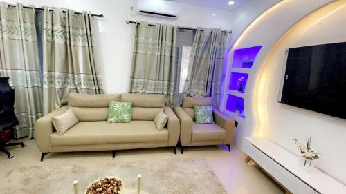 Pointe des Almadies Apartment | Charmant appartement T2 bien équipé à Mamelles Dakar