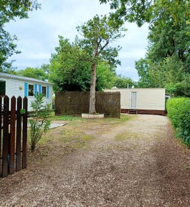 La Cotiniere House | Charmant Bungalow à Saint-Pierre-d'Oléron avec Jardin