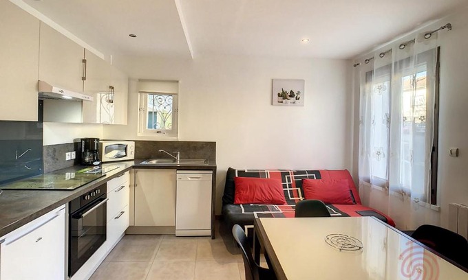 Lamalou-les-Bains Apartment | Charmant F2 avec Wifi à 150m des Thermes et centre-ville de Lamalou-les-Bains - FR-1-451-149