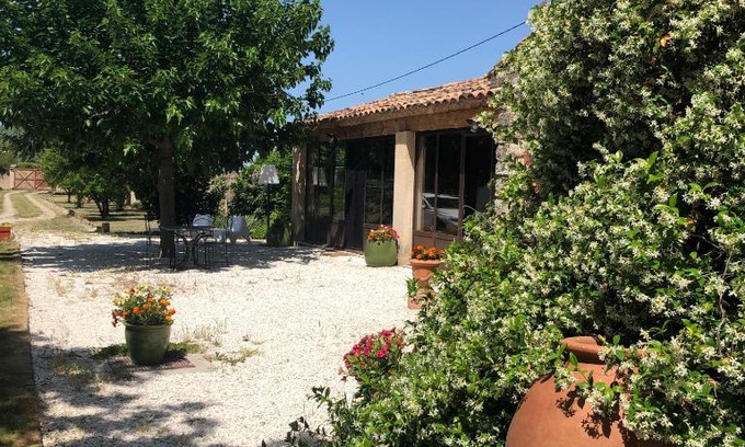 Cavaillon Apartment | charmant loft à la campagne