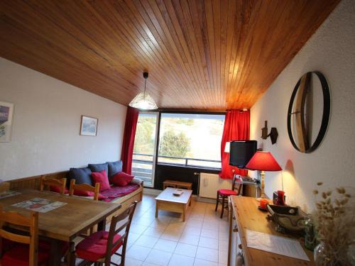 Chamrousse Apartment | Charmant T2 cabine au pied des pistes à Chamrousse - FR-1-549-82
